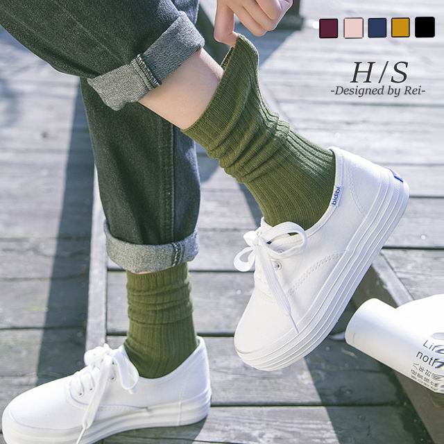 これまでで最高のスニーカー 靴下 レディース 人気のファッション画像