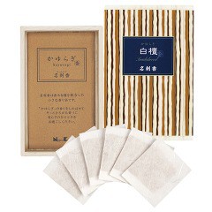 他サイト： かゆらぎ 白檀 名刺香 桐箱(6枚入)[アロマオイル・アロマ その他]の商品画像