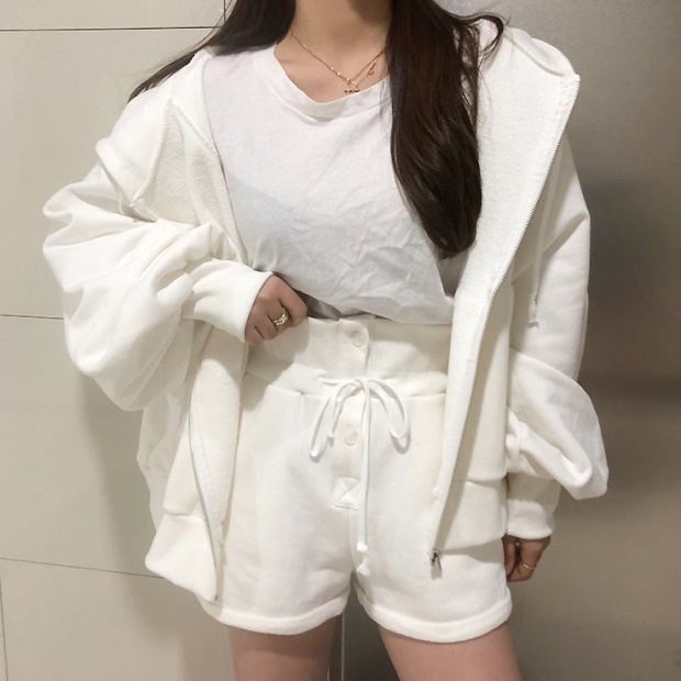パーカー セットアップ レディース スウェット 上下セット 韓国 ファッション レディース 春服 ハーフパンツ ジップアップパーカー ２点の通販はau Pay マーケット Vestito 商品ロットナンバー