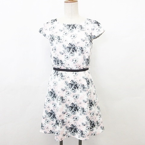 中古 アプワイザーリッシェ ワンピース 半袖 丸首 ひざ丈 花柄 ライン フレア フリル 白 2 レディースの通販はau Pay マーケット ブランド古着のベクトル