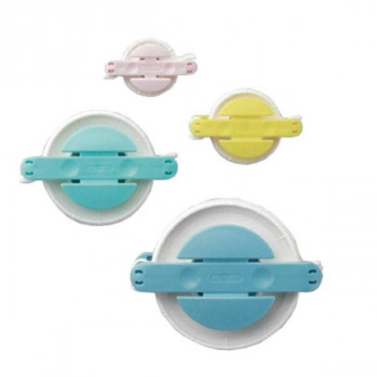 他サイト： クロバー スーパーポンポンメーカー 4個セット 58-775 |b03の商品画像