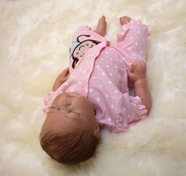 される リボーンドール 赤ちゃん人形 プレゼント 誕生日 綿 シリコン55cmの通販はau Pay マーケット オータムネットショップ 商品ロットナン 女の子 ねんね 抱っこ 寝顔 新生児 海外 ベビードール シリコンの