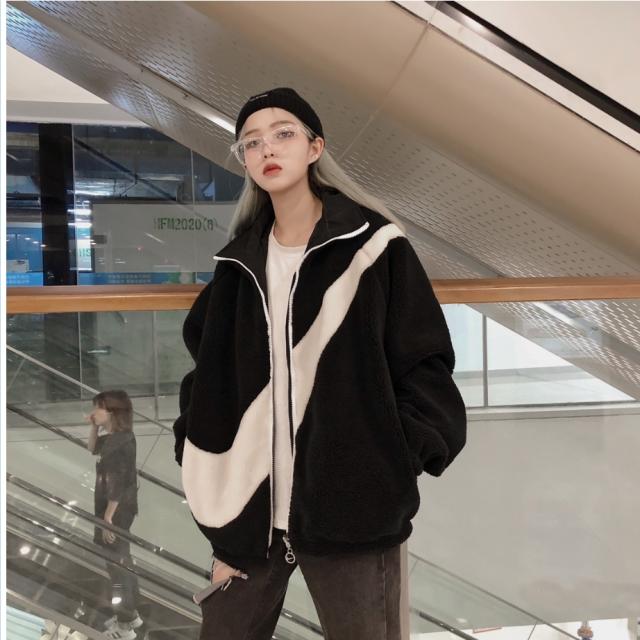 ボアブルゾン レディース ボア異素材ボリュームスリーブブルゾン レディース アウター 茶 黒 キャメル ブラック 冬物 の通販はau Pay マーケット ベースキャンプ 商品ロットナンバー