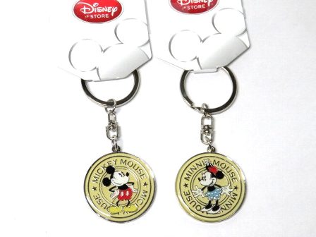 上ディズニー ストア ペア キーホルダー すべてのイラスト画像