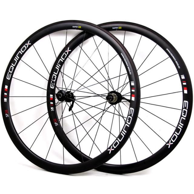 EQUINOX SP38 カーボンチューブラーホイール　フロントタイヤ付き EQUINOX SP38 カーボンチューブラーホイールフロントタイヤ付き
