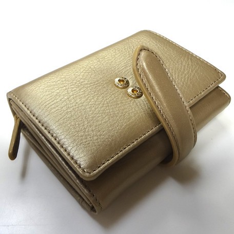 得価100%新品 二つ折り財布 PAY マーケット - shocora|商品ロットナンバー:279479734 メンズ 送料無料メタリックレザー二つ折りウォレットの通販はau 限定SALE