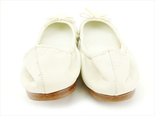 限定10%OFF ミュウミュウ ベージュ ブラウン miu miu 中古 C3253の通販はau PAY マーケット - ブランドデポ|商品ロットナンバー:326564704 パンプス シューズ 靴 ♯36 フラット リボン バレエ ホワイト 白 安い得価