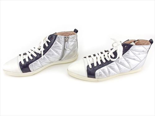 新作入荷2022 ミュウミュウ miu miu 中古 T9560の通販はau PAY マーケット - ブランドデポ|商品ロットナンバー:359121728 スニーカー シューズ 靴 #38 シルバー ブラック 30%OFF