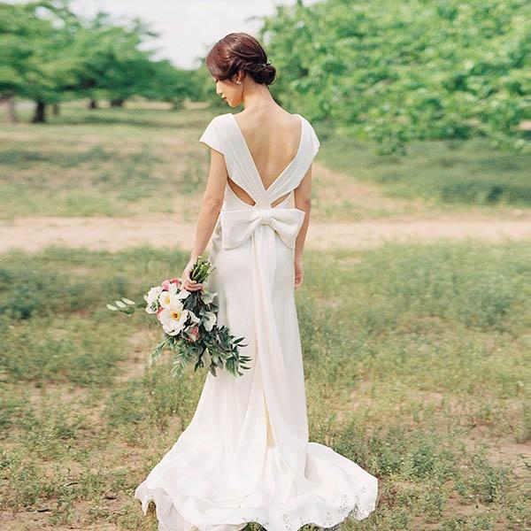 初回限定 ウエディングドレス ワンピース 白 結婚式 二次会 披露宴 前撮り 後撮り エンパイアライン スレンダー バックリボン ロング ビーチフォ 正規店仕入れの Taisei Estate Co Jp