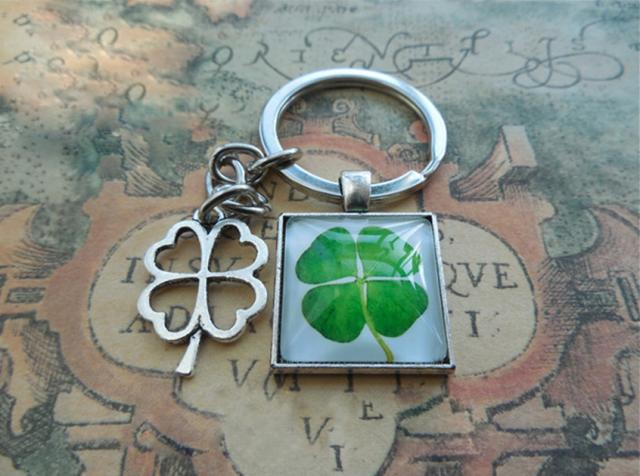 幸せの 四つ葉 クローバー ペアルック キーホルダー 6点セット 恋愛運 ハート キーリング アクセmmk M99 1 2日発送 の通販はau Pay マーケット マインド ワン 商品ロットナンバー