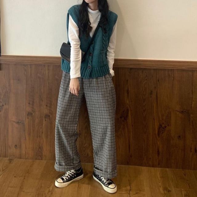 再入荷1番人気 セットアップ レディース 秋冬 上下 ２点セット ニットベスト パンツ ケーブル編み ｖネック フロントボタン ニット ベスト ワイドレッ 即日出荷 Www Servblu Com