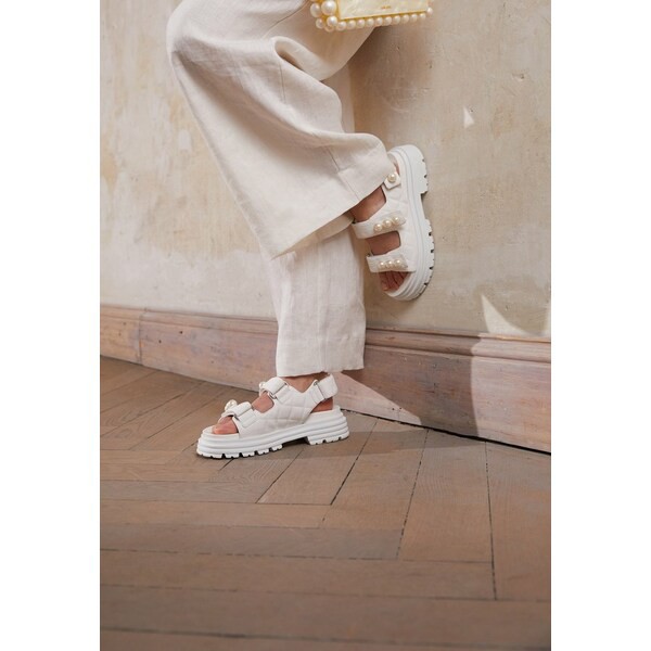 ケンネル アンド シュメンガー レディース サンダル シューズ PROFILE - Platform sandals - milk milk