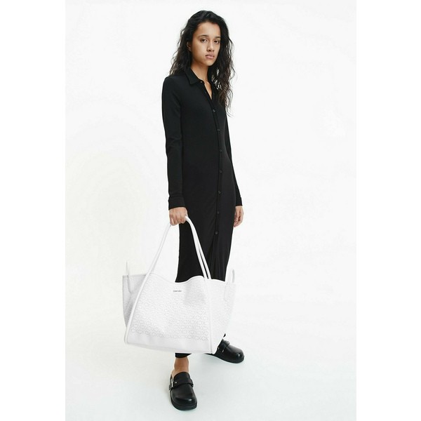 カルバンクライン レディース トートバッグ バッグ Tote bag - ck white ck white