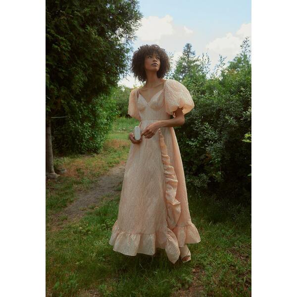 シスタージュン レディース ワンピース トップス BRIDAL AMILY RUFFLE MAXI DRESS - Occasion wear - nude nude