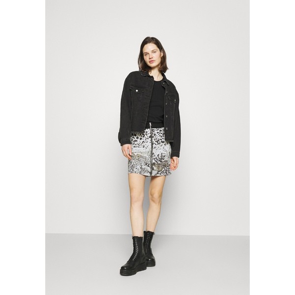 正規品人気 デジグアル TOUCH - Pencil skirt - white whiteの通販はau PAY マーケット - asty|商品ロットナンバー:496267063 レディース スカート ボトムス 格安即納