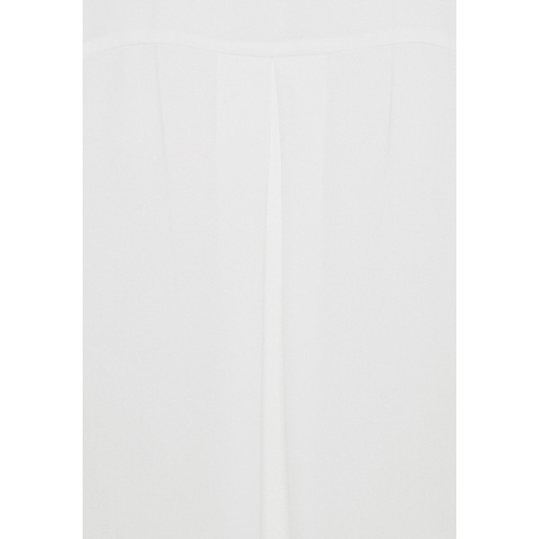 新品格安 ヴィラ VILUCY - Blouse - snow white snow whiteの通販はau PAY マーケット - asty|商品ロットナンバー:496290533 プティ レディース カットソー トップス 人気豊富な