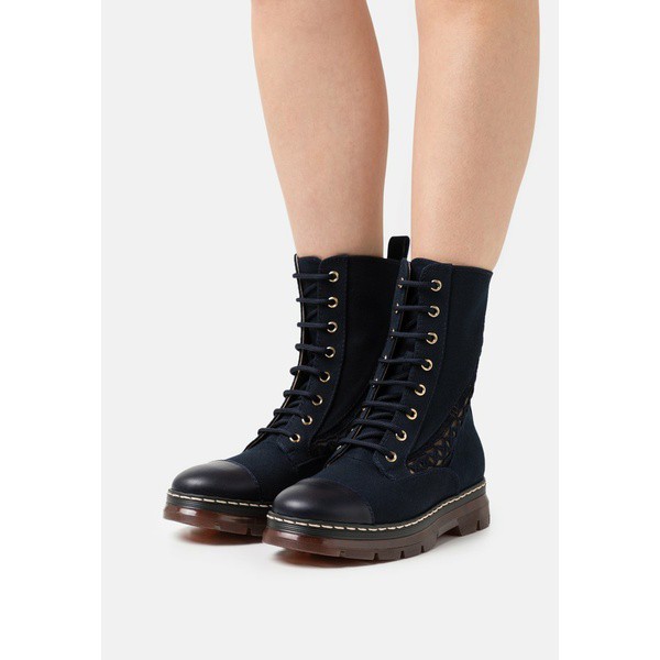 アルベルタ フェレッティ レディース ブーツ＆レインブーツ シューズ ATHLEISURE ALBERTA FERRETTI - Lace-up ankle boots - dark blue d