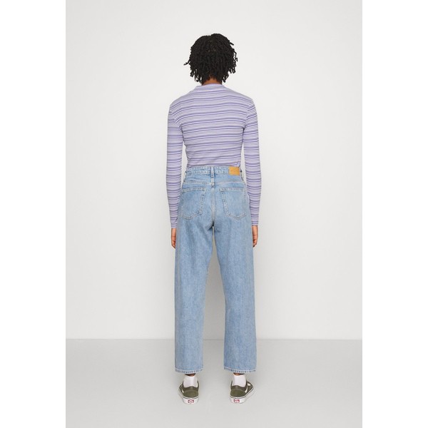 ボトムスサ✴ モンキ Straight leg jeans - blue medium dusty blue medium dustyの通販はau PAY マーケット - asty｜商品ロットナンバー：496289689 レディース デニムパンツ ボトムス KYO - ・ヨーロッ