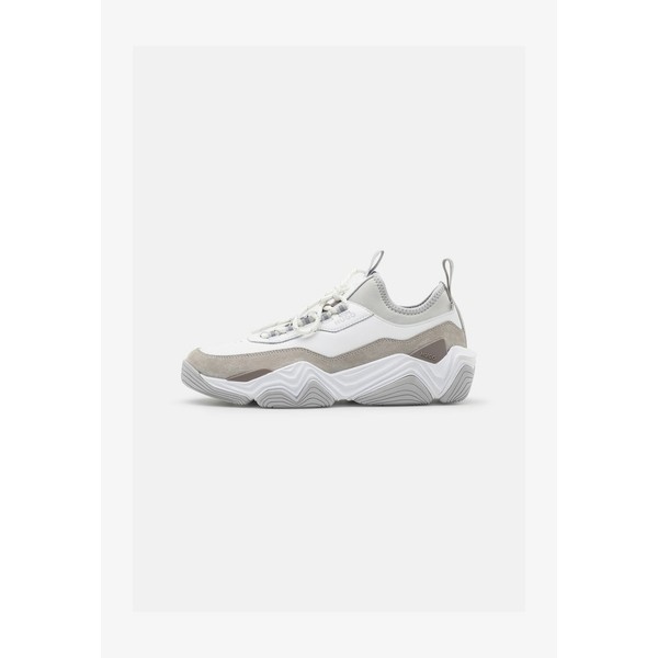 フューゴ メンズ スニーカー シューズ QUAKE RUNN - Trainers - open white open white