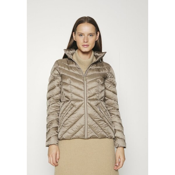 マイケルコース レディース コート アウター CHEVRON QUILTED PACKABLE - Light jacket - taupe taupe