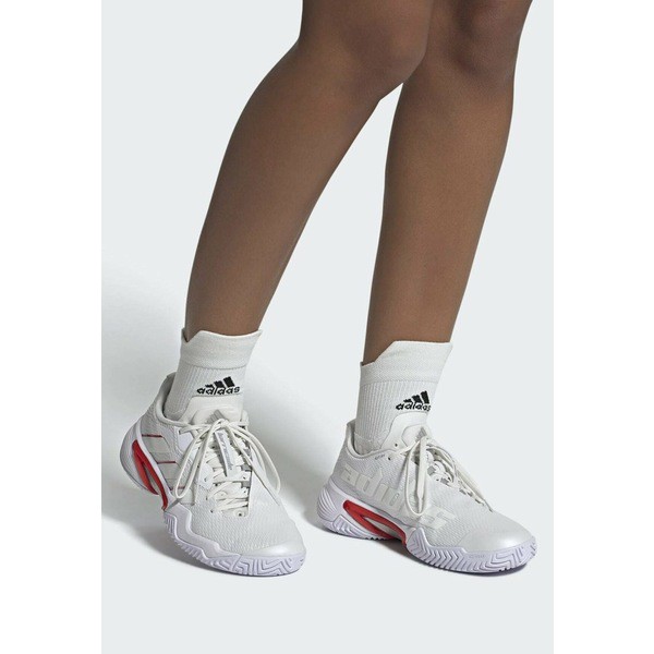 アディダス レディース テニス スポーツ BARRICADE - Multicourt tennis shoes - white white