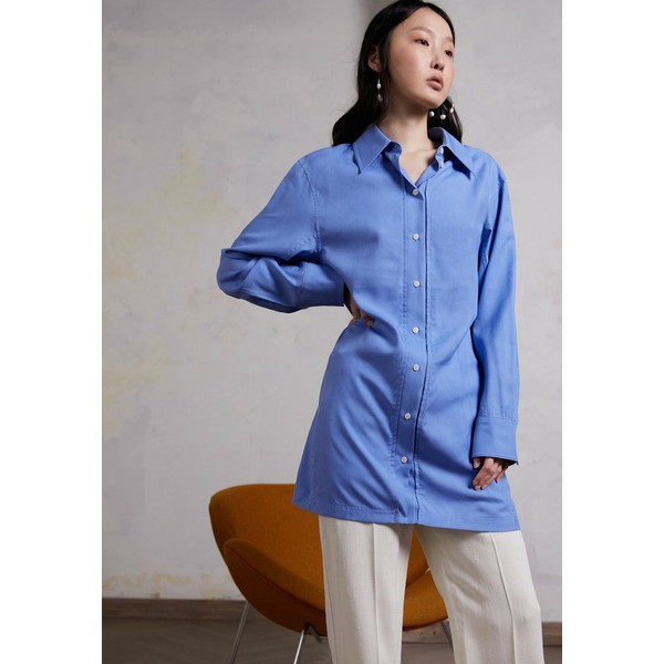 ヴィクトリア ベッカム レディース ワンピース トップス FITTED SHIRT MINI DRESS - Shirt dress - cornflower blue cornflower blue