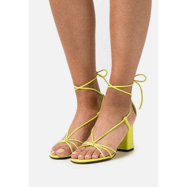 フューゴ レディース サンダル シューズ GRACEMIGNON - Sandals - bright yellow bright yellow