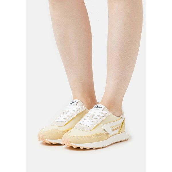 ディーゼル レディース スニーカー シューズ S-RACER LC W - Trainers - white/yellow white/yellow