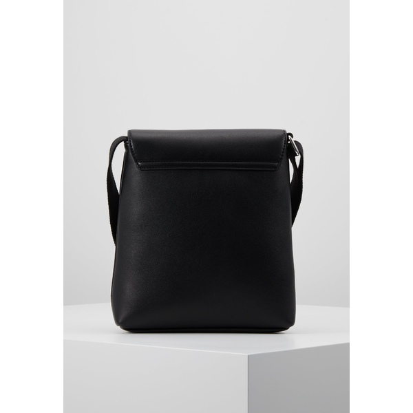 正規品好評 ピアワン メンズ ショルダーバッグ バッグ Across body bag - black blackの通販はau PAY マーケット - asty|商品ロットナンバー:496183199 大特価新作