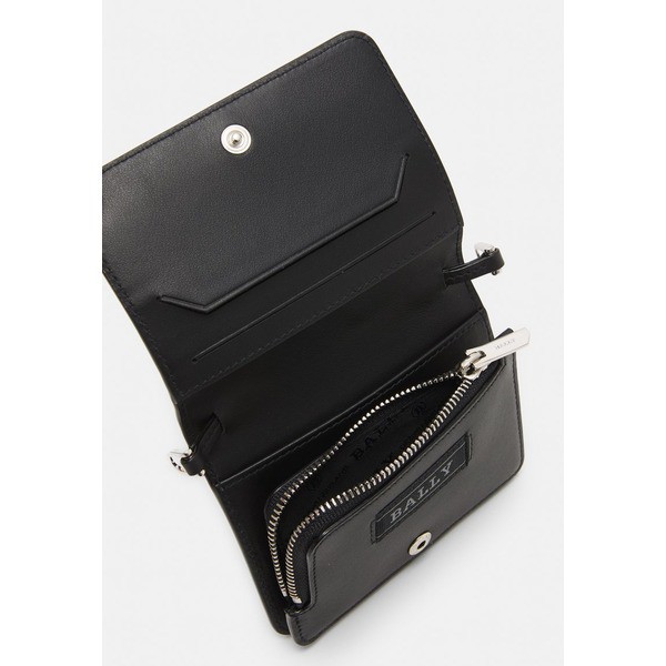 在庫あ在庫 バリー BRUNY UNISEX - Wallet - black/red black/redの通販はau PAY マーケット - asty|商品ロットナンバー:496196739 メンズ 財布 アクセサリー 大得価定番