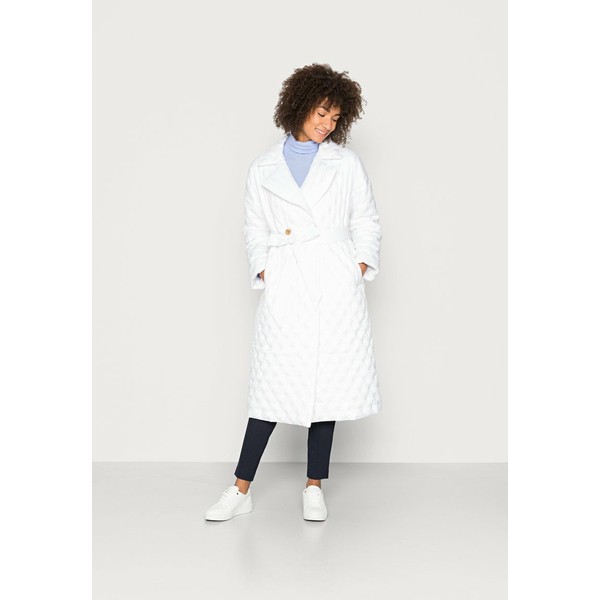 トミー ヒルフィガー レディース コート アウター EMBRO COAT - Down coat - optic white optic white