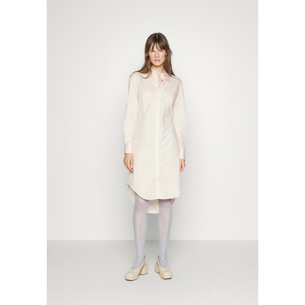 タイガー オブ スウェーデン レディース ワンピース トップス MATICA - Shirt dress - rose rose