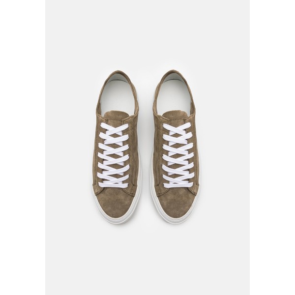 安い本物保証 クローズド メンズ スニーカー シューズ Trainers - laurel green laurel greenの通販はau PAY マーケット - asty|商品ロットナンバー:496352685 お得国産