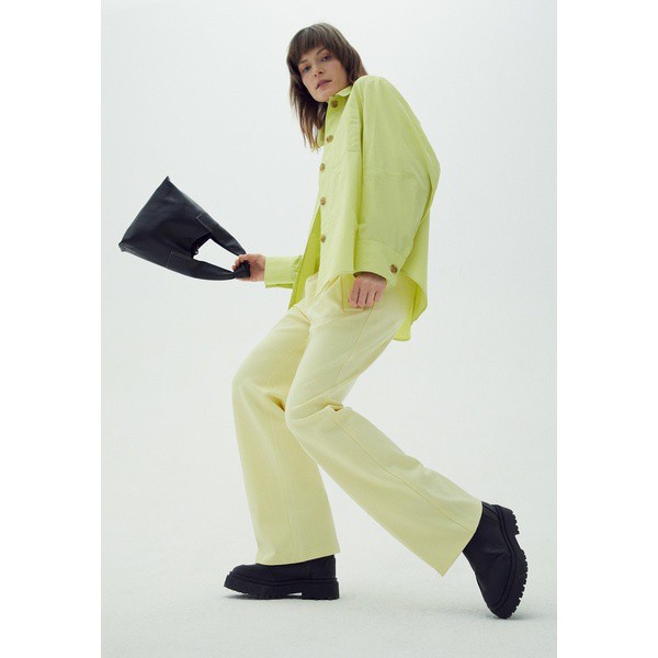 スリーワンフィリップリム レディース カジュアルパンツ ボトムス DRAWSTRING TRACK PANTS - Trousers - pale yellow pale yellow