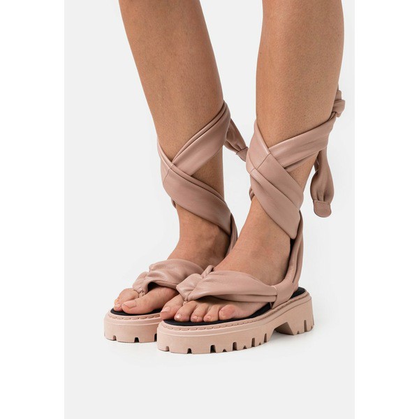 ヌメロ ヴェントゥーノ レディース サンダル シューズ T-bar sandals - nude nude