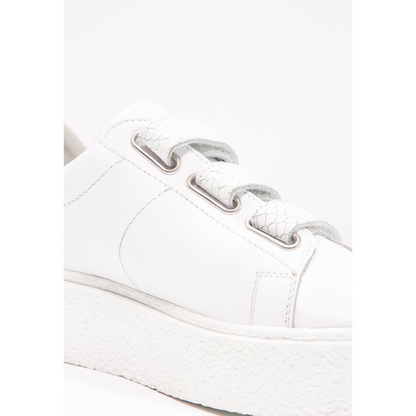新品正規店 ジン レディース スニーカー シューズ Trainers - white whiteの通販はau PAY マーケット - asty|商品ロットナンバー:496357532 驚きの安さ