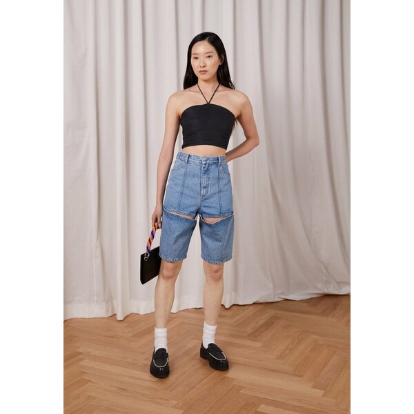 クセニア シュナイダー レディース カジュアルパンツ ボトムス WADER - Denim shorts - denim light blue denim light blue