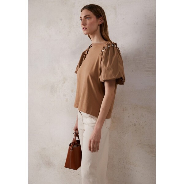 マザーオブパール レディース Tシャツ トップス PEARL SHOULDER PUFFBALL SLEEVE - Print T-shirt - tan tan