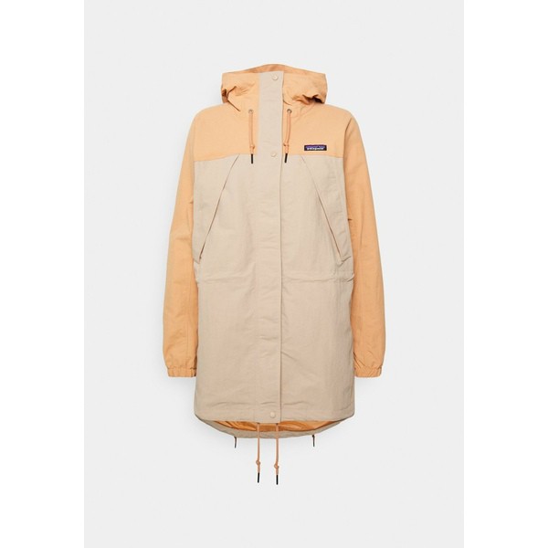 パタゴニア レディース コート アウター SKYFOREST PARKA - Hardshell jacket - pampas tan pampas tan