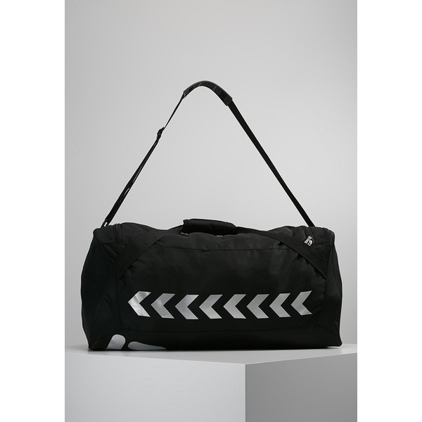 国産セール ヒュンメル CORE SPORTS BAG - Sports bag - black blackの通販はau PAY マーケット - asty｜商品ロットナンバー：496190291 メンズ ショルダーバッグ バッグ 日本製在庫