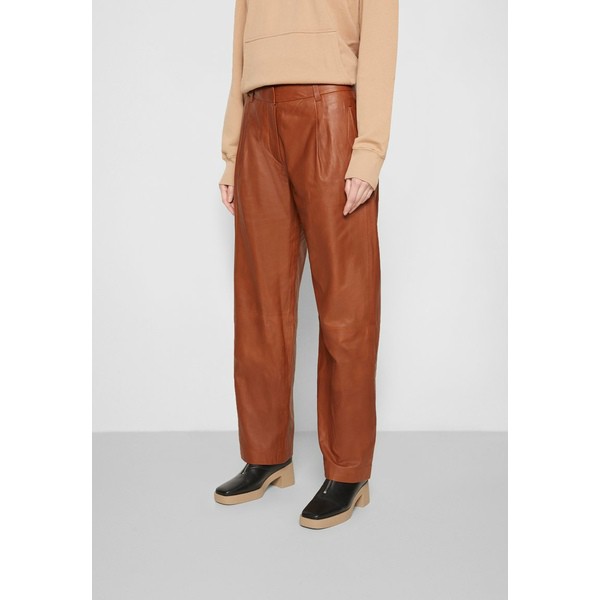 ラグアンドボーン レディース カジュアルパンツ ボトムス LESLIE PANT - Leather trousers - cognac cognac