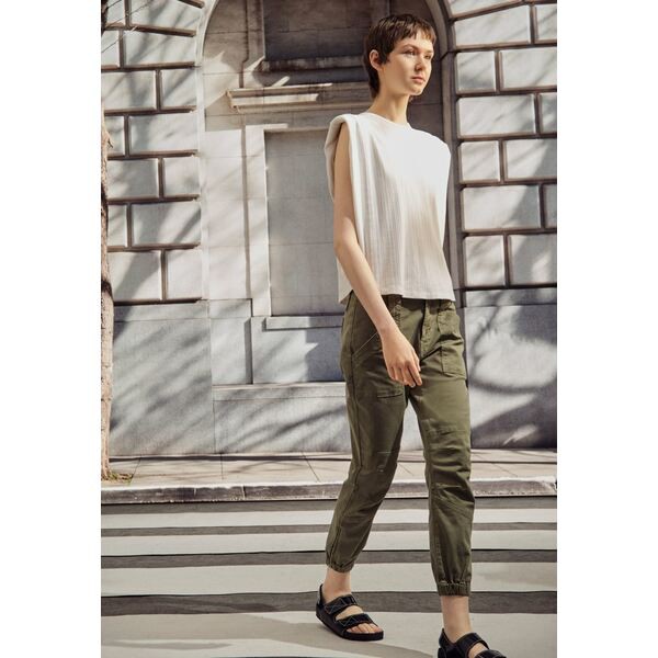 フレームデニム レディース カジュアルパンツ ボトムス BANDED BOTTOM TRAPUNTO PANT - Trousers - washed aloe washed aloe