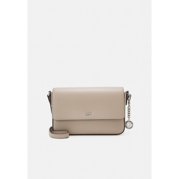 ダナ キャラン ニューヨーク レディース ショルダーバッグ バッグ BRYANT FLAP CROSSBODY - Across body bag - light toffee light toffe