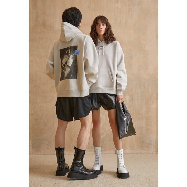 ホルツワイラー レディース パーカー・スウェットシャツ アウター RIVERS PATCH HOODIE UNISEX - Sweatshirt - light grey light grey