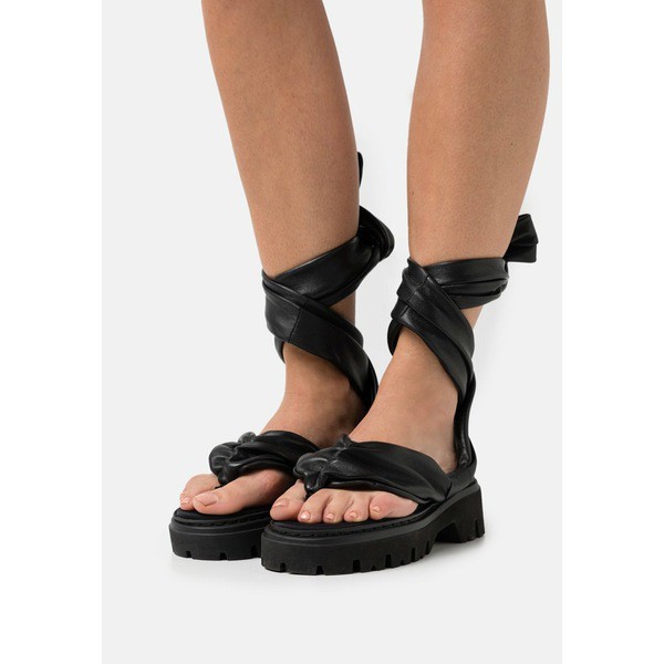 ヌメロ ヴェントゥーノ レディース サンダル シューズ T-bar sandals - black black