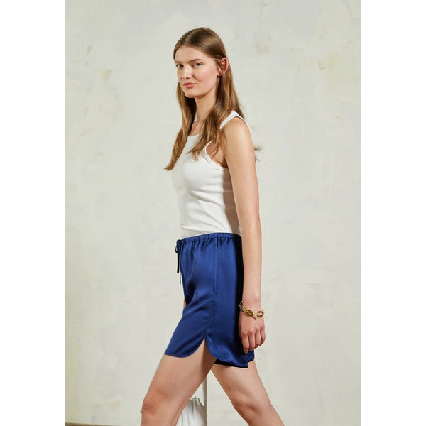 フィリッパコー レディース カジュアルパンツ ボトムス EVIE - Shorts - royal blue royal blue