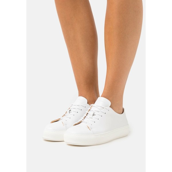 タイガー オブ スウェーデン レディース スニーカー シューズ CATRILIA - Trainers - white white