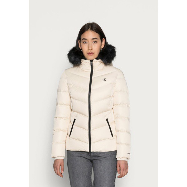 カルバンクライン レディース コート アウター SHORT FITTED PUFFER - Down jacket - muslin muslin