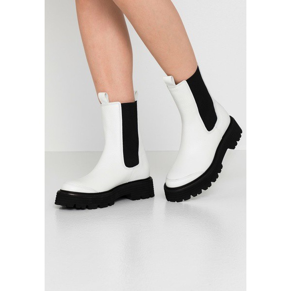 ケンネル アンド シュメンガー レディース ブーツ＆レインブーツ シューズ POWER - Platform ankle boots - white white