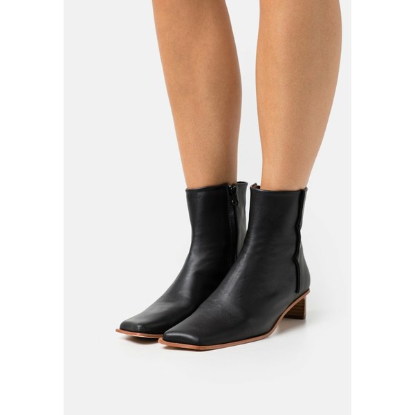 レジーナ・ピョウ レディース ブーツ＆レインブーツ シューズ HAZEL BOOT - Classic ankle boots - black black